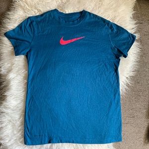 Nike dri fit sz youth L